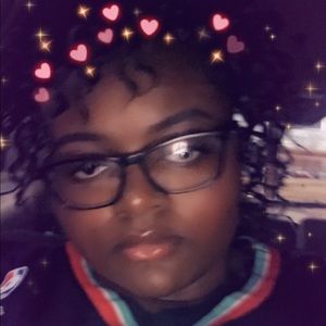 Meet your Posher, Tashaila